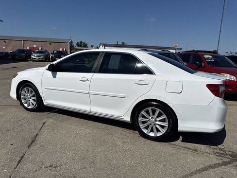 Used 2012 Toyota Camry XLE image 4