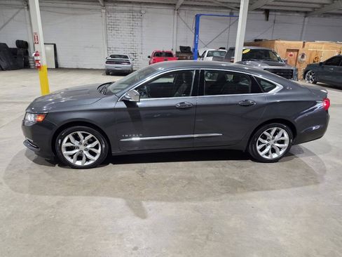 Used 2018 Chevrolet Impala Premier FWD image 2