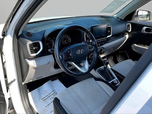 Certified 2022 Hyundai Venue SEL w/ Cargo Package FWD image 16
