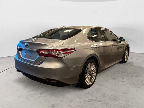 Certified 2020 Toyota Camry XLE image 5