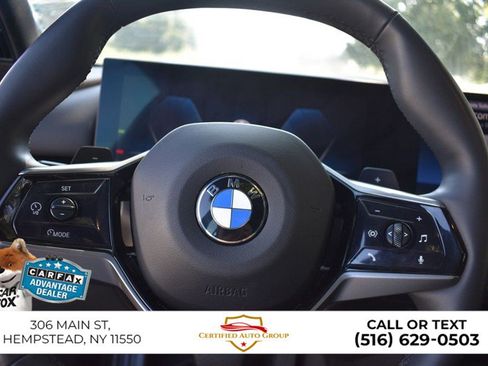 Used 2025 BMW 530i w/ Premium Package RWD image 11