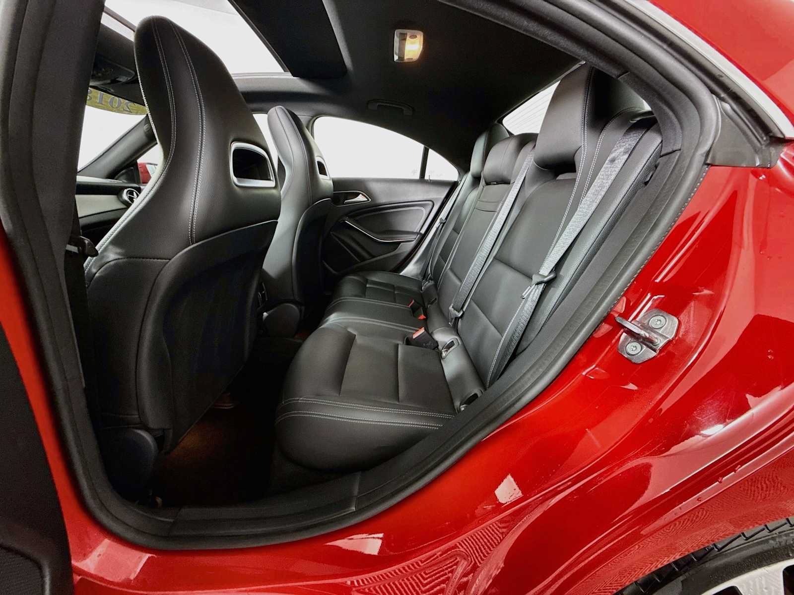 Used 2018 Mercedes-Benz CLA 250 4MATIC image 23