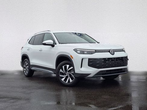 New 2026 Volkswagen Tiguan S AWD/4WD image 1