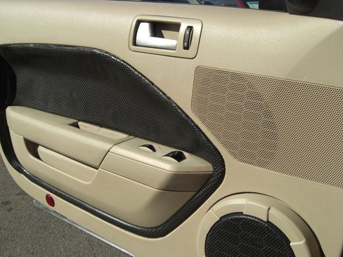 Used 2007 Ford Mustang GT Premium image 20