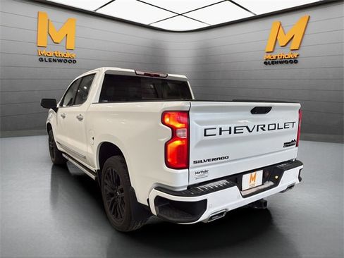 Used 2022 Chevrolet Silverado 1500 High Country image 6