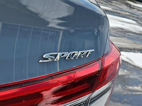 Used 2023 Honda Civic Sport image 31