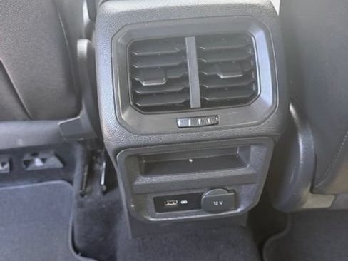 Used 2019 Volkswagen Tiguan SE w/ 3rd Row Seat Package AWD/4WD image 37