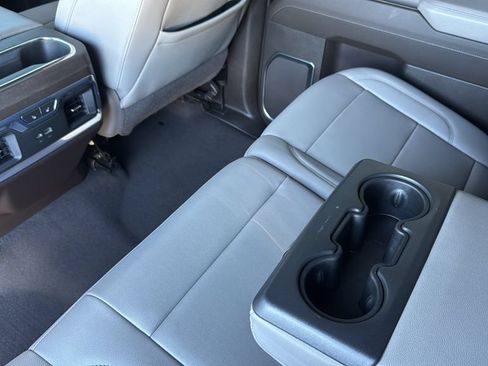 Used 2022 GMC Sierra 1500 SLT w/ SLT Premium Plus Package RWD image 33