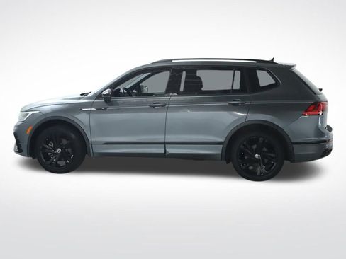 Used 2023 Volkswagen Tiguan SE R-Line FWD image 43