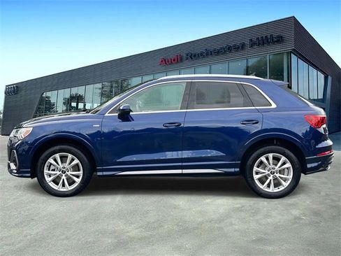 Certified 2025 Audi Q3 2.0T Premium Plus w/ Premium Plus Package image 2
