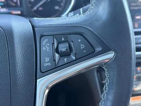 Used 2022 Buick Encore Preferred w/ Safety Package image 20