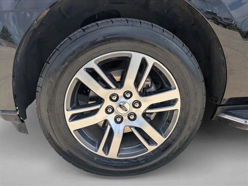 Used 2022 Ford Expedition XLT RWD image 24