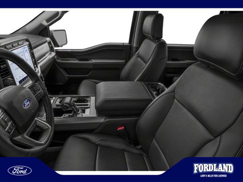 Used 2021 Ford F150 Lariat w/ Equipment Group 502A High AWD/4WD image 6