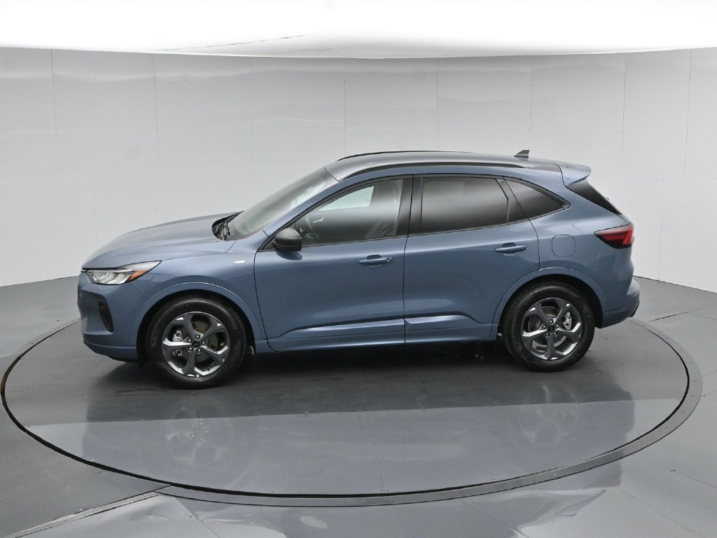 Used 2024 Ford Escape ST-Line w/ Tech Pack #1 FWD image 38