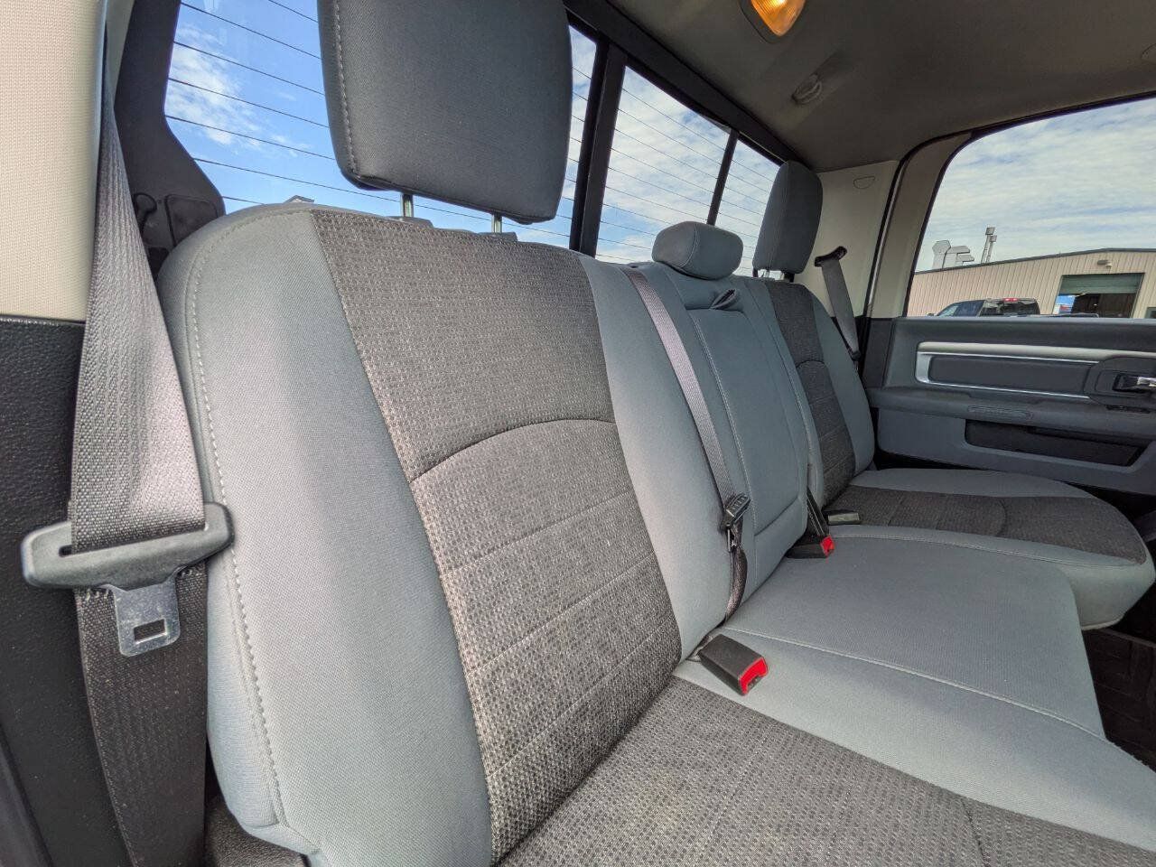 Used 2019 RAM 1500 Warlock AWD/4WD image 28