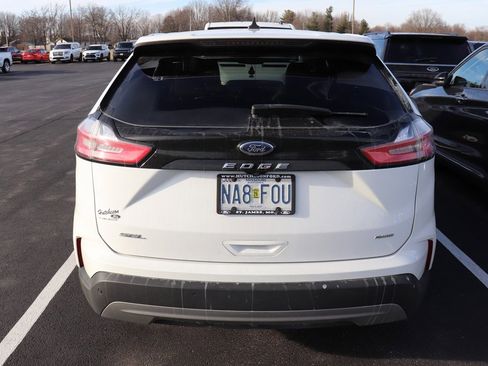 Used 2022 Ford Edge SEL w/ Convenience Package image 5