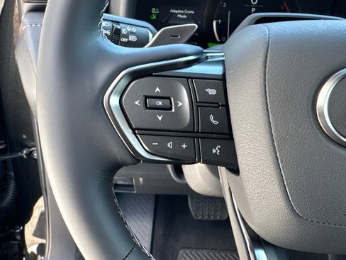 New 2025 Lexus LX 700h Overtrail image 32