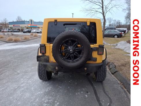 Used 2015 Jeep Wrangler Unlimited Rubicon image 5