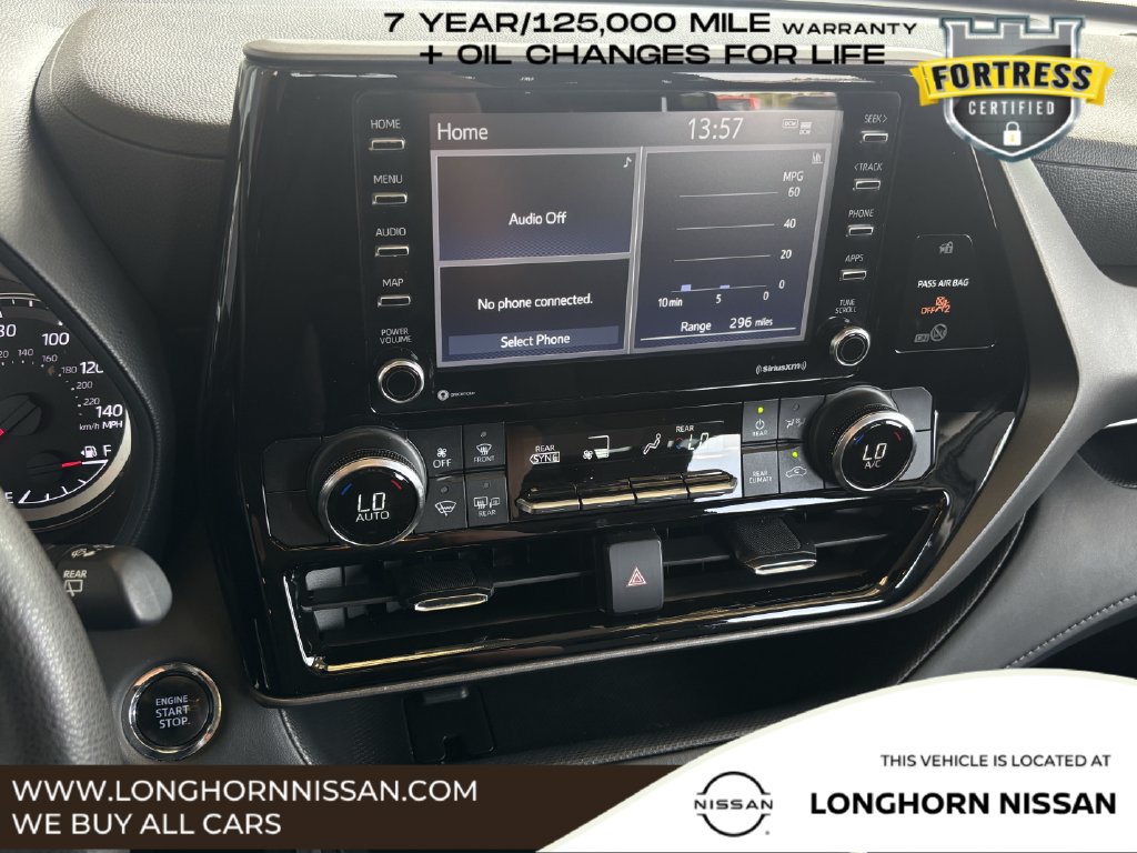 Used 2022 Toyota Highlander L FWD image 13