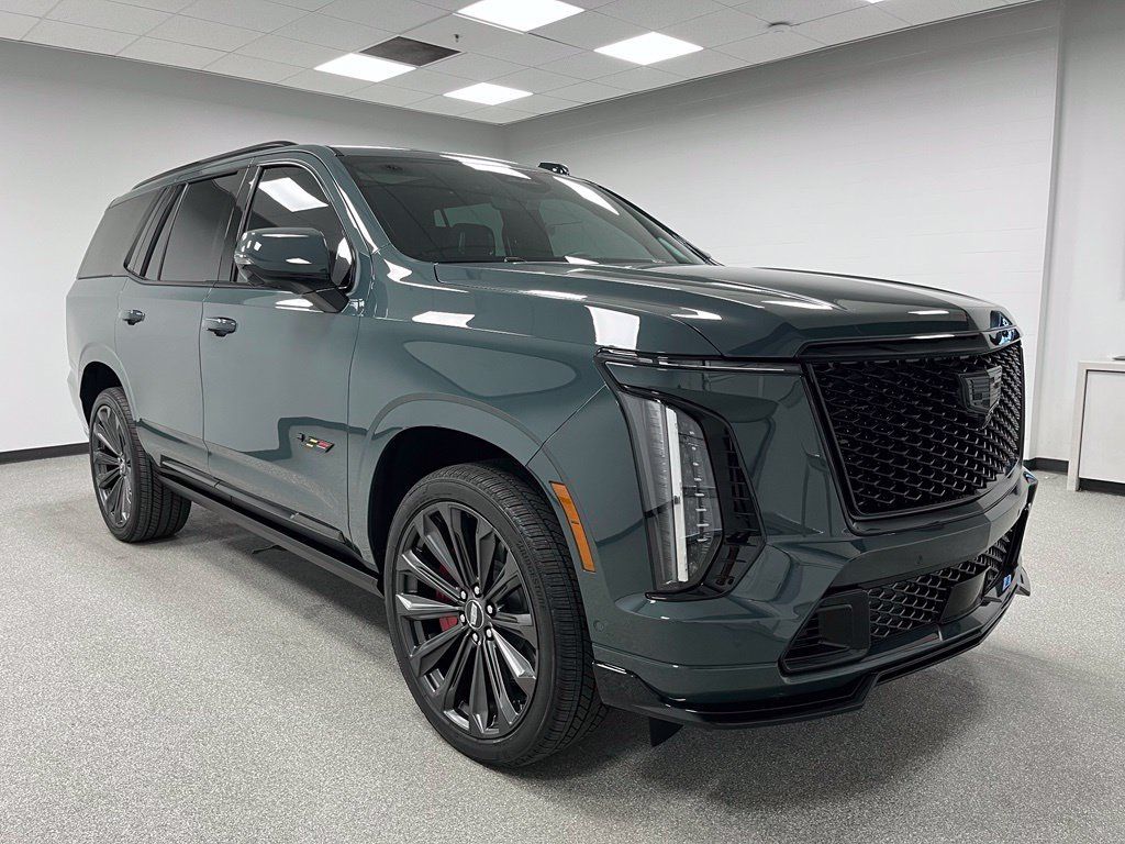 Used 2026 Cadillac Escalade V AWD/4WD image 2