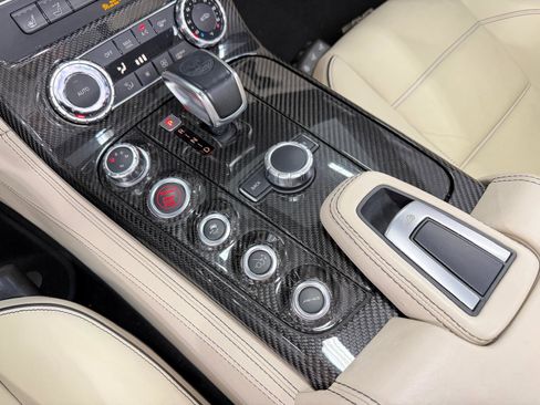 Used 2012 Mercedes-Benz SLS AMG Roadster image 48