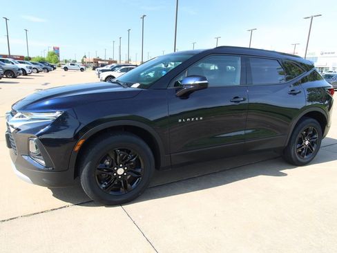 Used 2020 Chevrolet Blazer LT FWD image 18