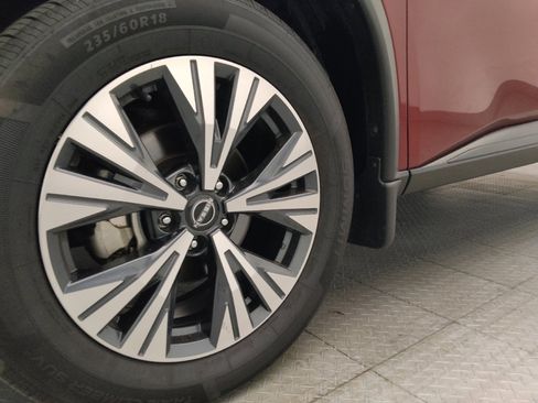 Used 2023 Nissan Rogue SV AWD/4WD image 31