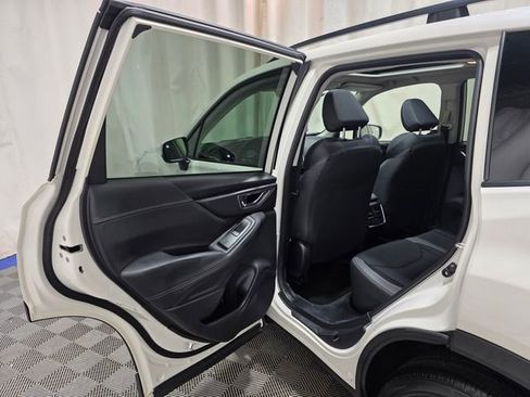 Used 2019 Subaru Forester Premium w/ All-Weather Package image 27
