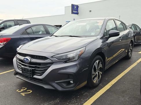 Used 2025 Subaru Legacy Premium AWD/4WD image 4