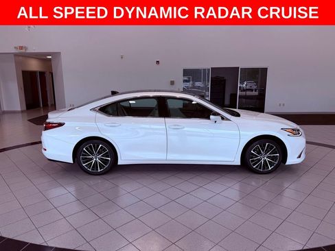 Certified 2024 Lexus ES 350 w/ Premium Package FWD image 8