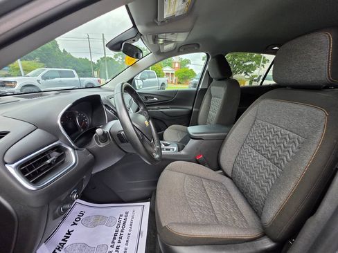 Used 2024 Chevrolet Equinox LT AWD/4WD image 13