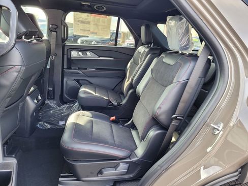 New 2026 Ford Explorer ST w/ Sun And Sound Package image 31