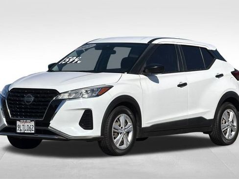 Used 2021 Nissan Kicks S FWD image 9