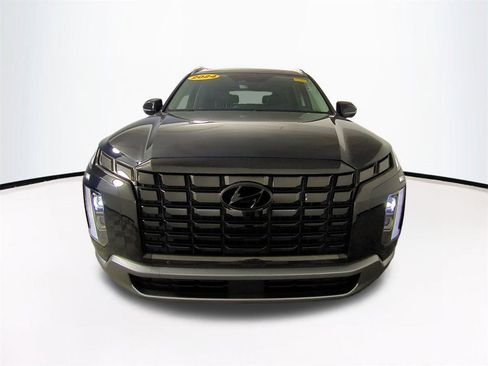 Used 2024 Hyundai Palisade SEL w/ Premium Package image 3