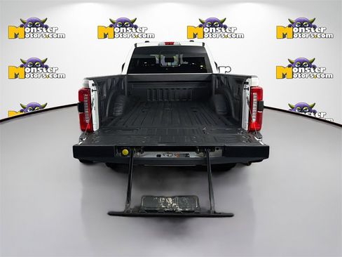 Used 2024 Ford F250 Lariat w/ Lariat Ultimate Package image 24