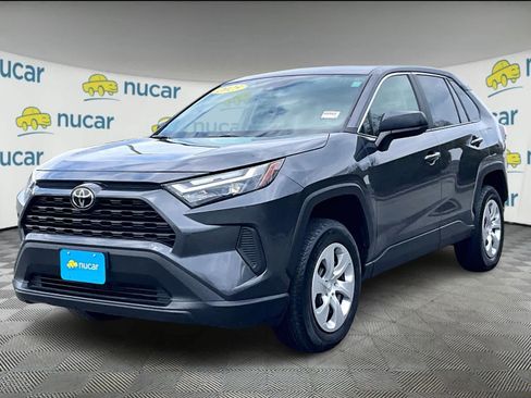 Used 2025 Toyota RAV4 LE AWD/4WD image 3