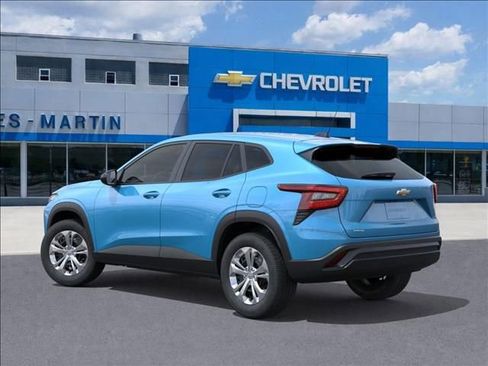 New 2026 Chevrolet Trax LS image 3