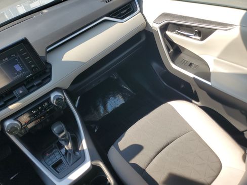 Certified 2022 Toyota RAV4 XLE AWD/4WD image 15