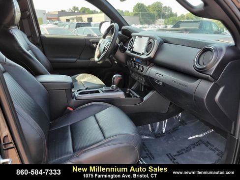 Used 2023 Toyota Tacoma TRD Pro image 11
