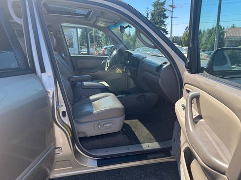 Used 2007 Toyota Sequoia SR5 image 14