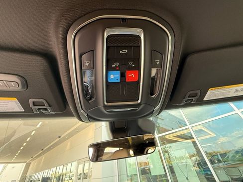 New 2026 Jeep Grand Cherokee Limited image 12