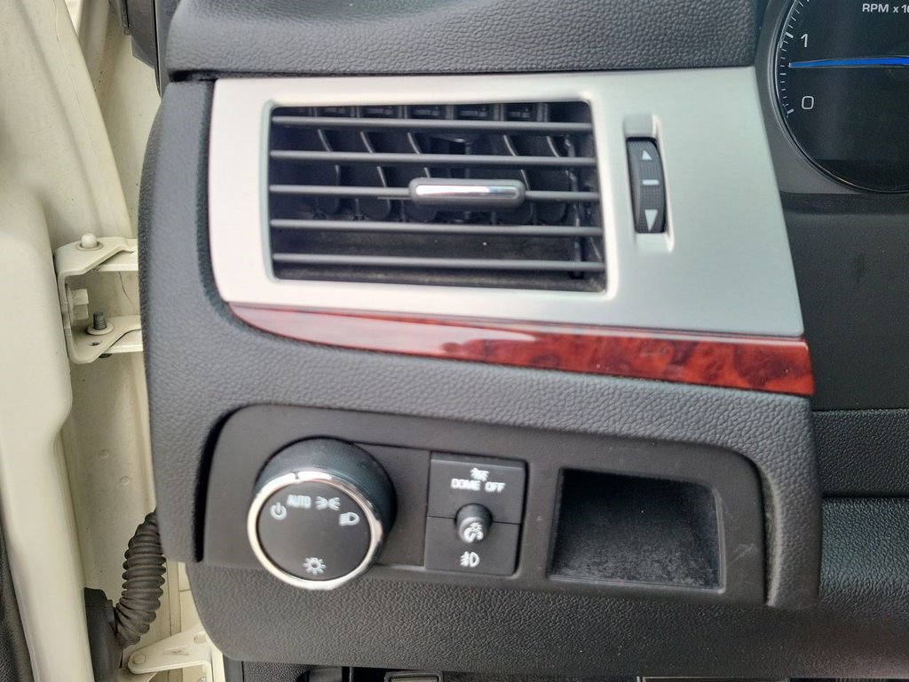 Used 2008 Cadillac Escalade AWD image 22