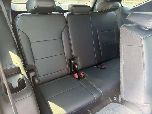 New 2026 Chevrolet Traverse LT w/ Sun and Wheel Package image 8