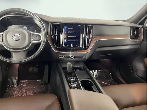 Used 2021 Volvo XC60 T8 Inscription Expression w/ Advanced Package AWD/4WD image 17