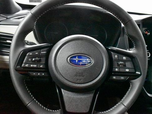 Used 2025 Subaru Forester Premium image 21