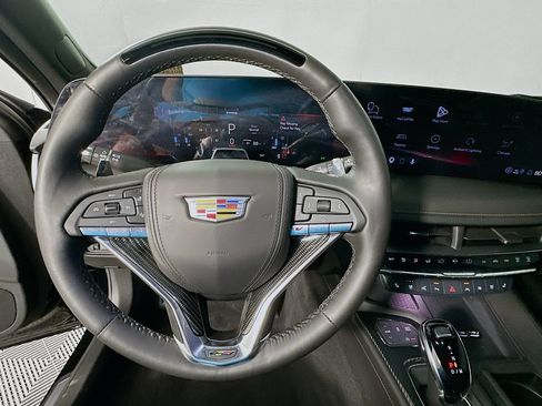 Used 2025 Cadillac CT5 V w/ Technology Package RWD image 11