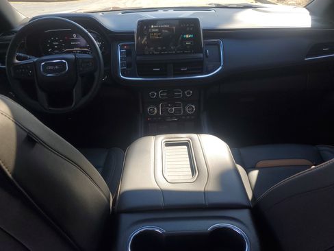 Used 2023 GMC Yukon AT4 image 14