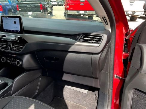 Used 2023 Ford Escape Active w/ Cold Weather Package FWD image 16