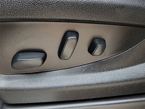 Used 2019 Chevrolet Tahoe LT w/ Texas Edition Package image 15