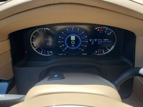 Used 2019 Cadillac Escalade Platinum AWD/4WD image 14